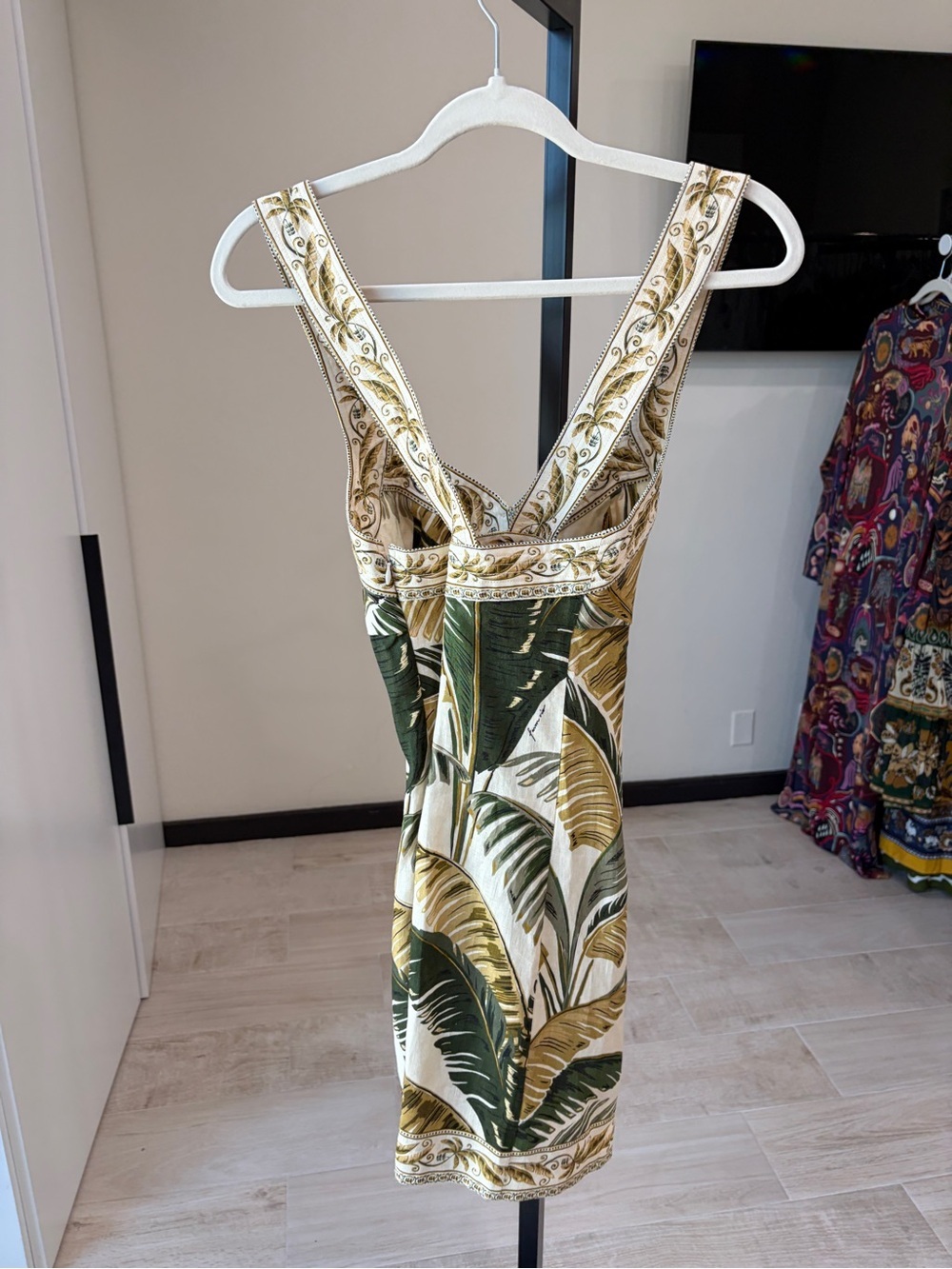 Farm Rio: Off-White Trancoso Buttoned Mini
Dress - Picture 9 of 11